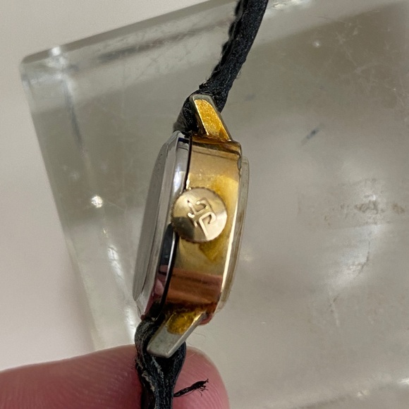 Vintage Tissot   watch main image 10